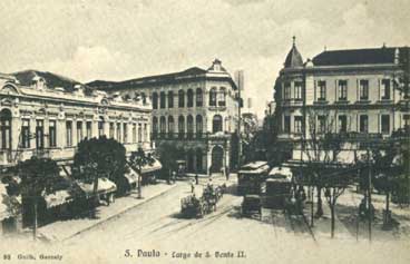 cp_spggensly Largo de São Bento - São Paulo - Fonte: Girafamania.com.br